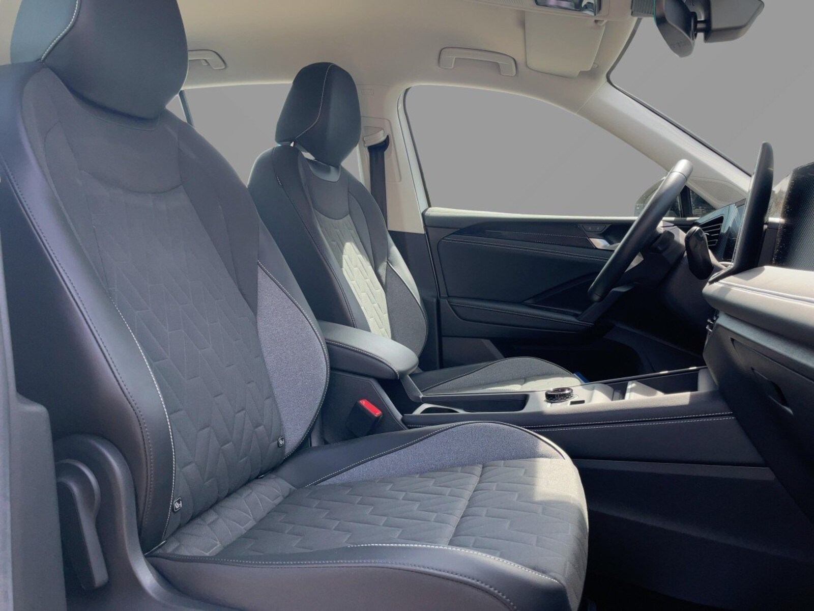 Volkswagen Tiguan – Bild 8