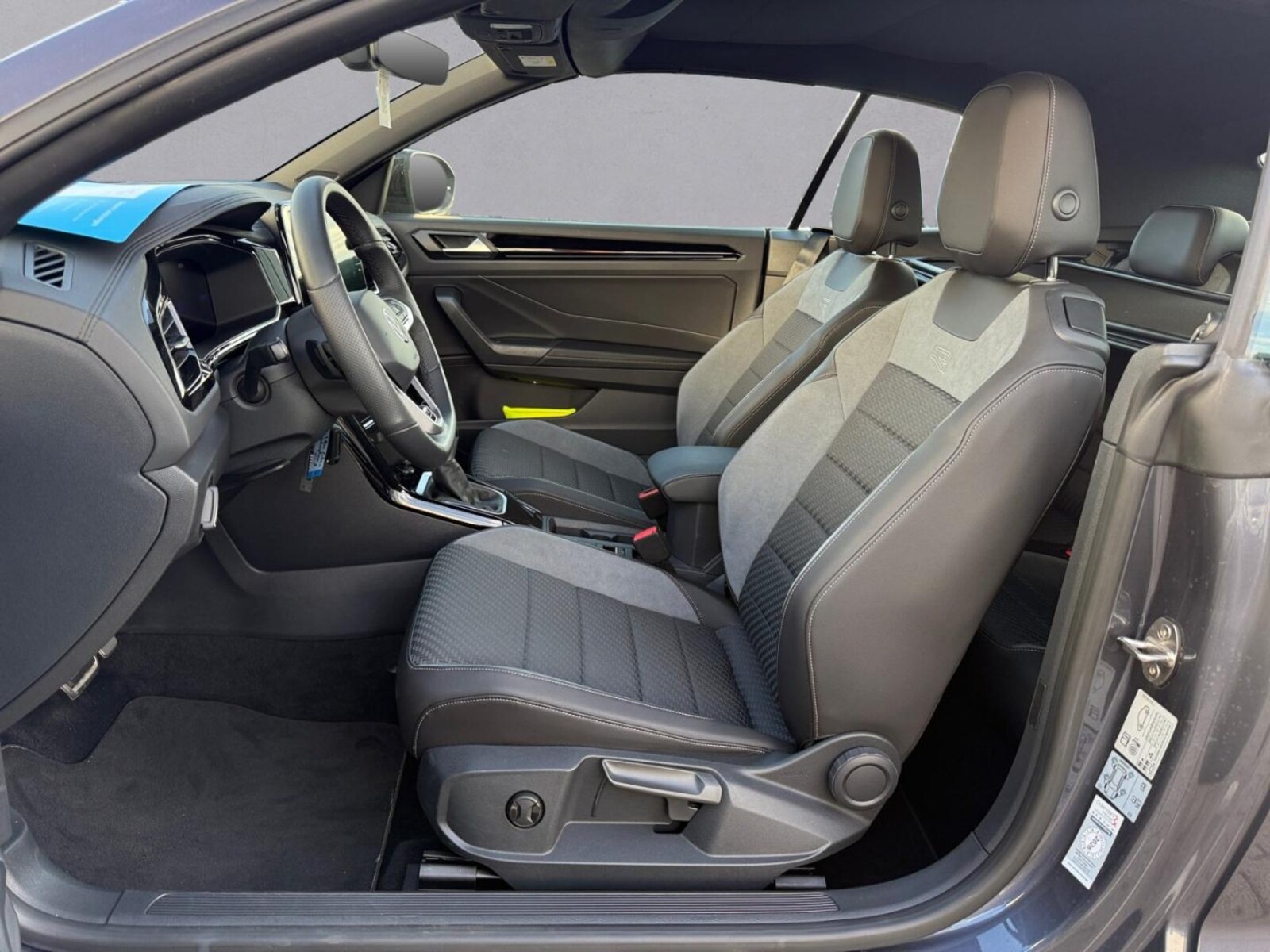 Volkswagen T-Roc Cabriolet – Bild 9