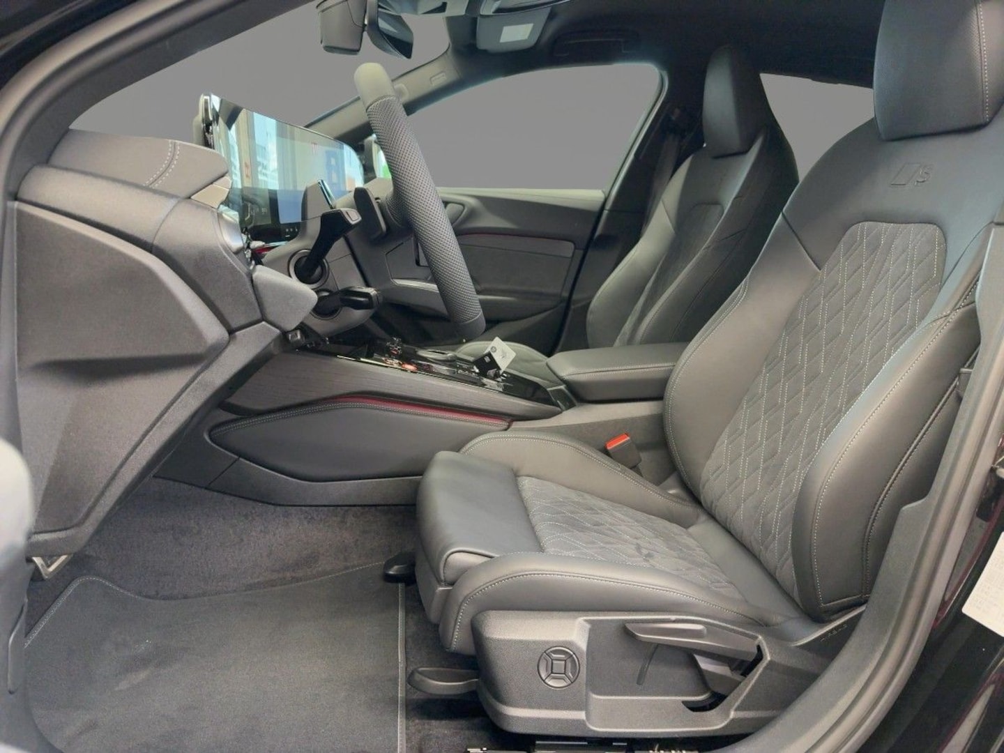 Bild über Audi A5 Avant TDI quattro 150 kW S tronic - für weitere Informationen kontaktieren Sie den Audi Partner