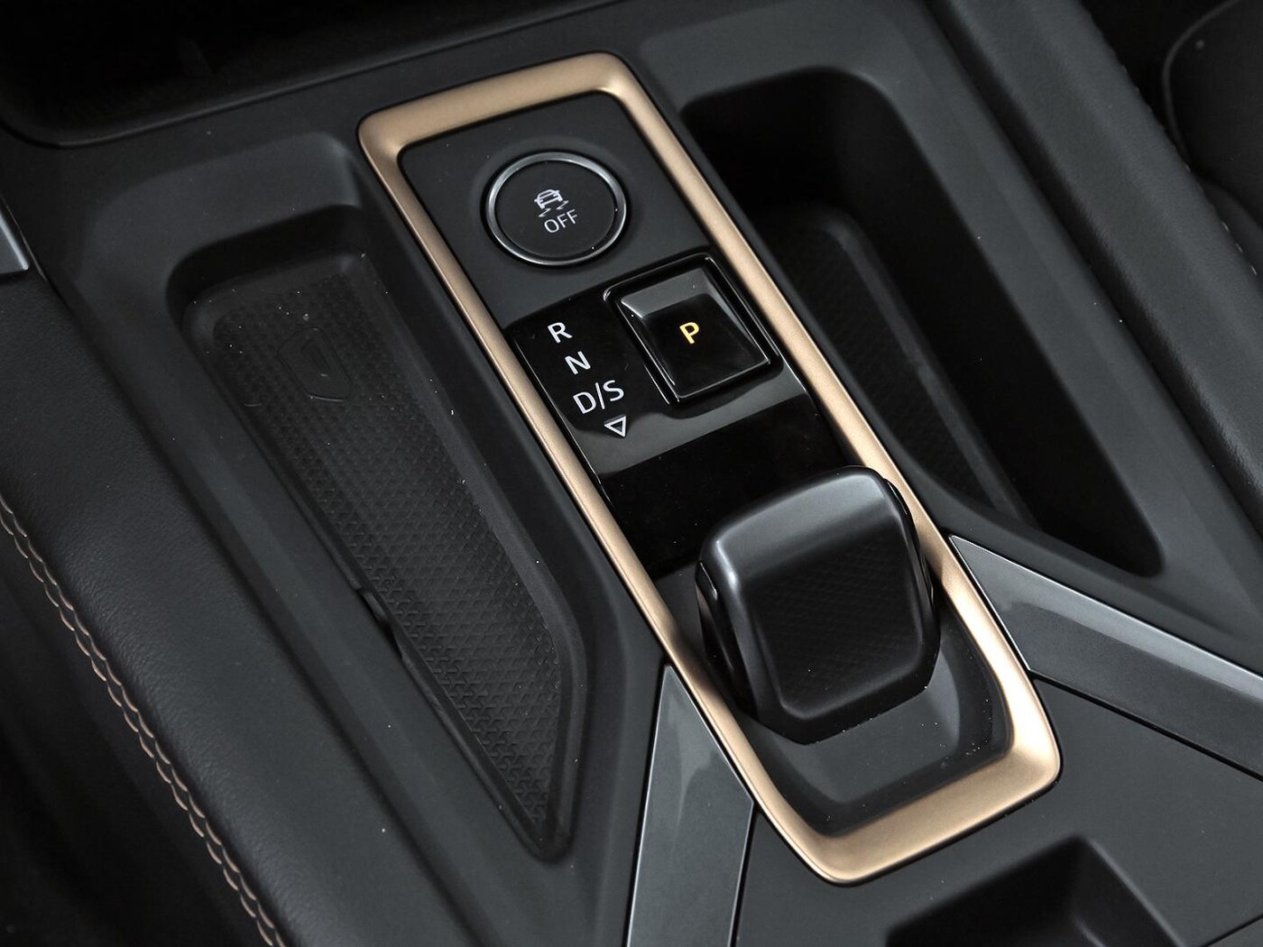 CUPRA Formentor 1.5 eTSI DSG 110 kW (150 CV) — photo 31