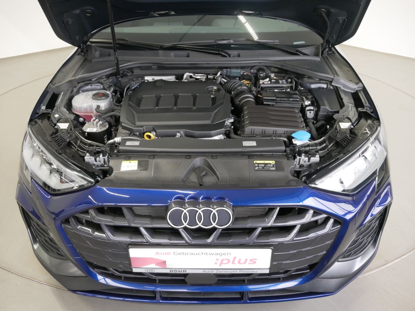 Bild über Audi A3 Sportback S line 35 TDI S tronic - für weitere Informationen kontaktieren Sie den Audi Partner