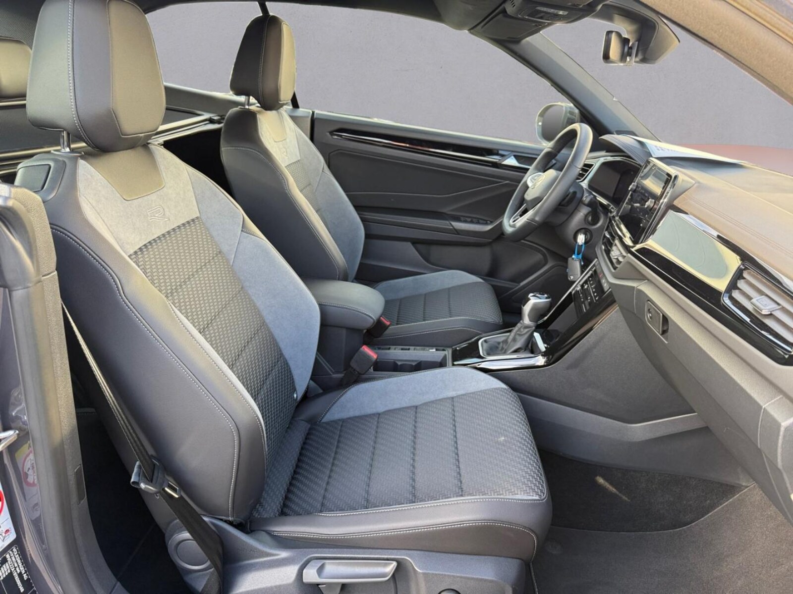 Volkswagen T-Roc Cabriolet – Bild 15