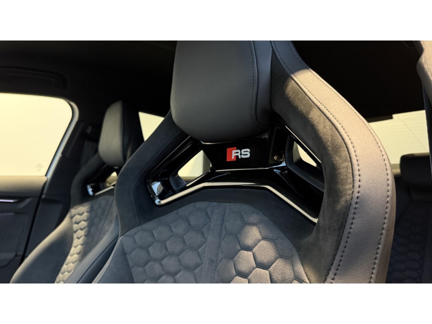Image about Audi RS 3 Limousine TFSI quattro S tronic