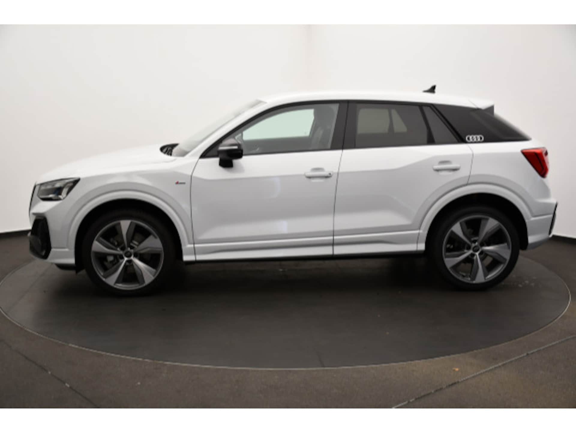 Audi Q2 S line
