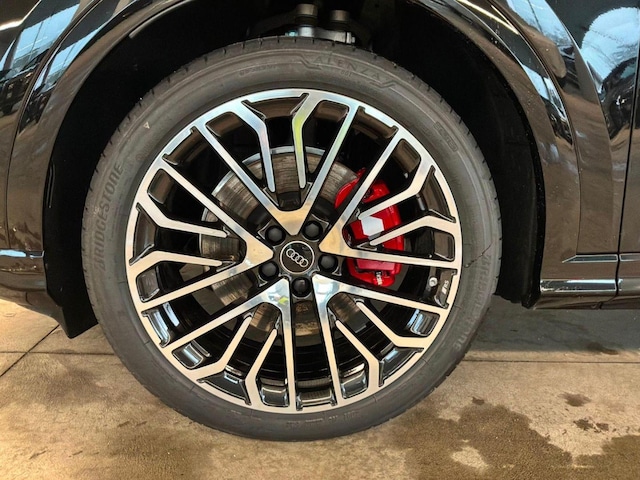 2025 Audi SQ5