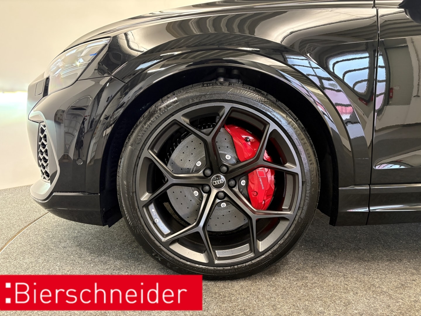 Bild über Audi RS Q8 SUV TFSI quattro 471 kW tiptronic - für weitere Informationen kontaktieren Sie den Audi Partner