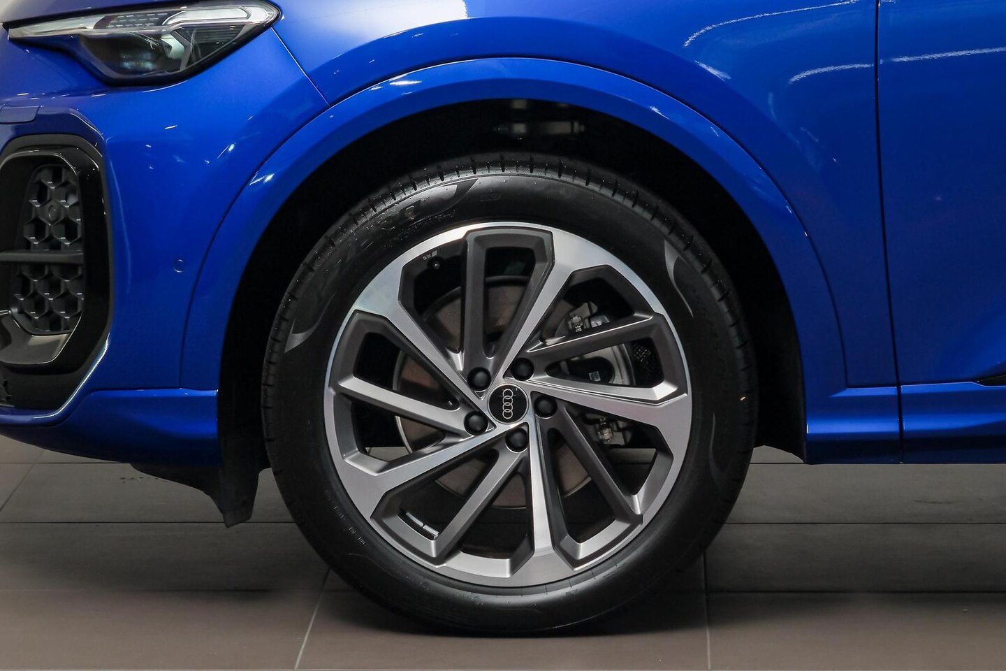 Image about Audi Q5 Sportback TFSI quattro 200 kW sport