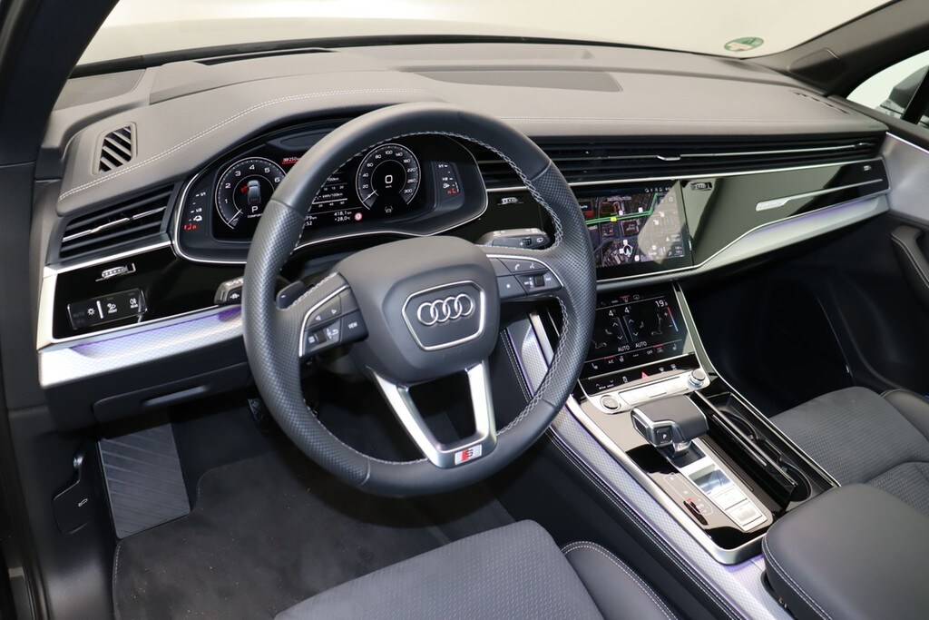Image about Audi Q7 SUV TFSI e S line 55 TFSI e quattro tiptronic