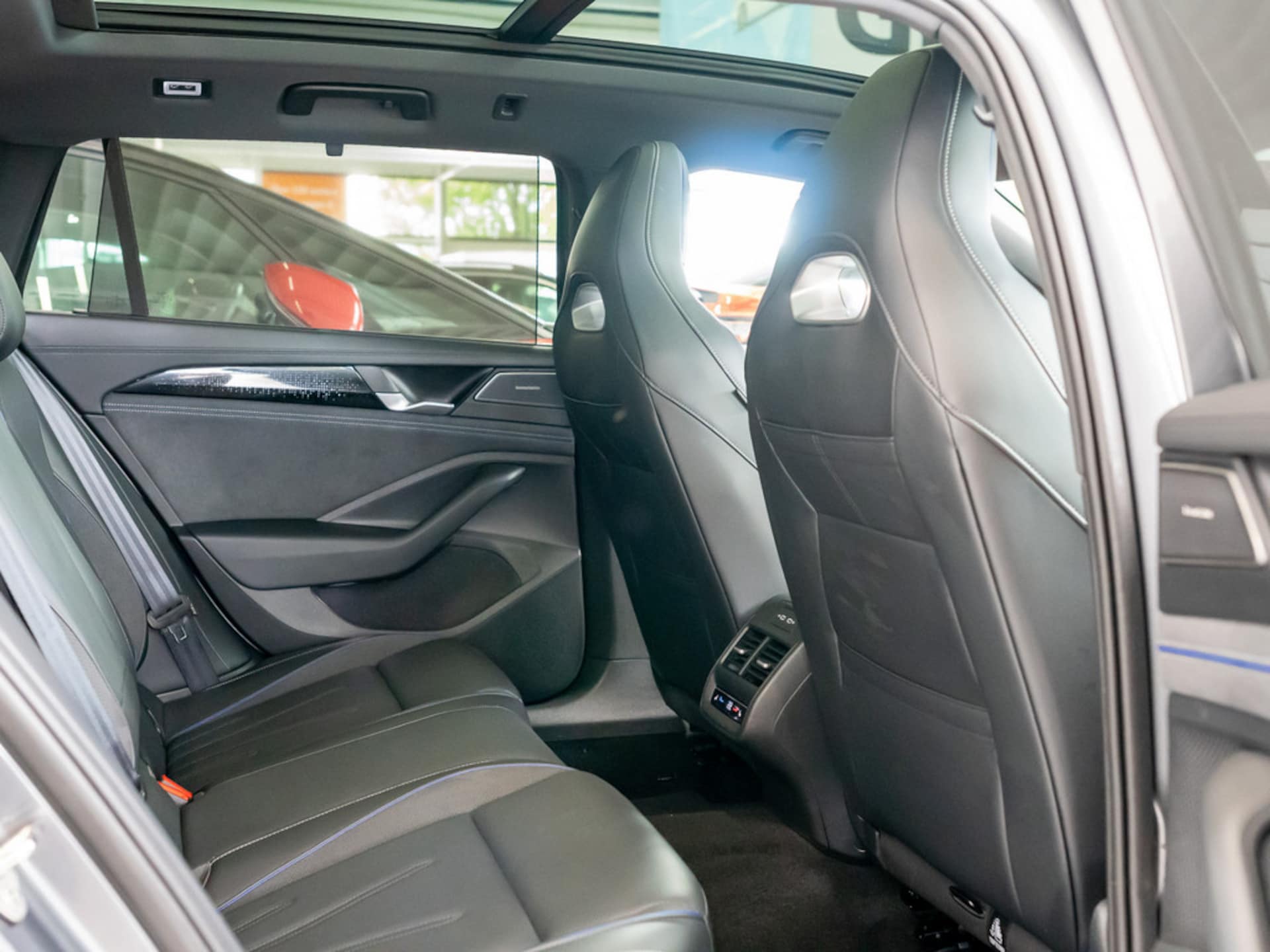 Volkswagen Passat R-Line