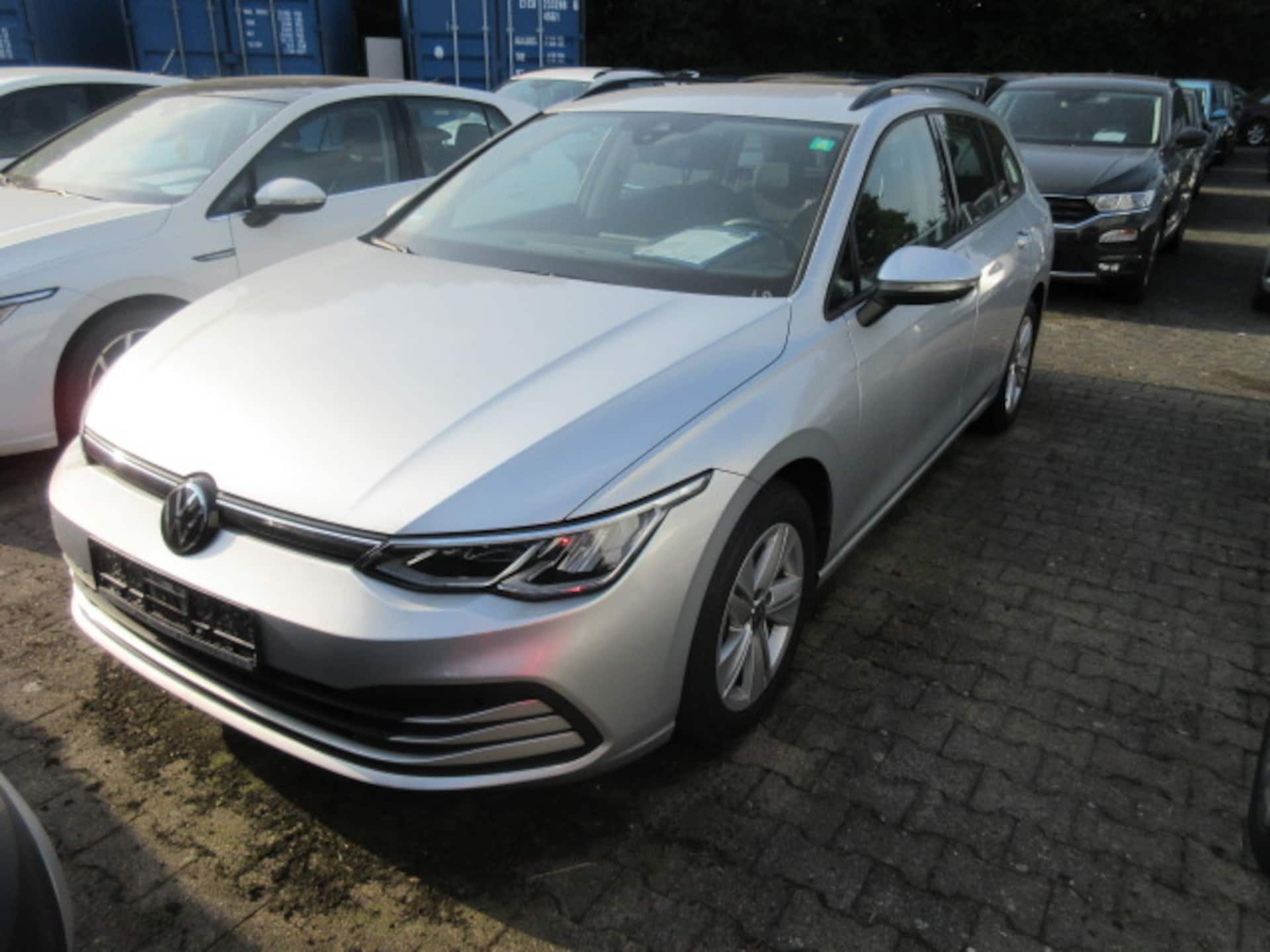 Volkswagen Golf Variant Life