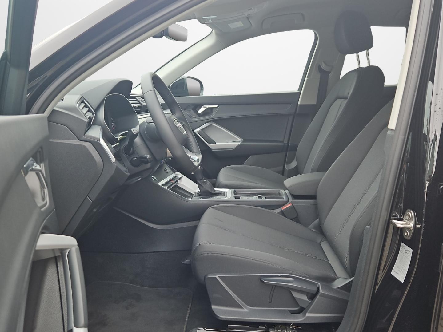 Bild über Audi Q3 TDI 110 kW S tronic - für weitere Informationen kontaktieren Sie den Audi Partner