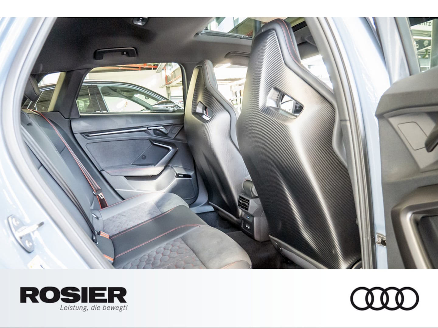 Bild über Audi RS 3 Sportback TFSI quattro 294 kW S tronic - für weitere Informationen kontaktieren Sie den Audi Partner