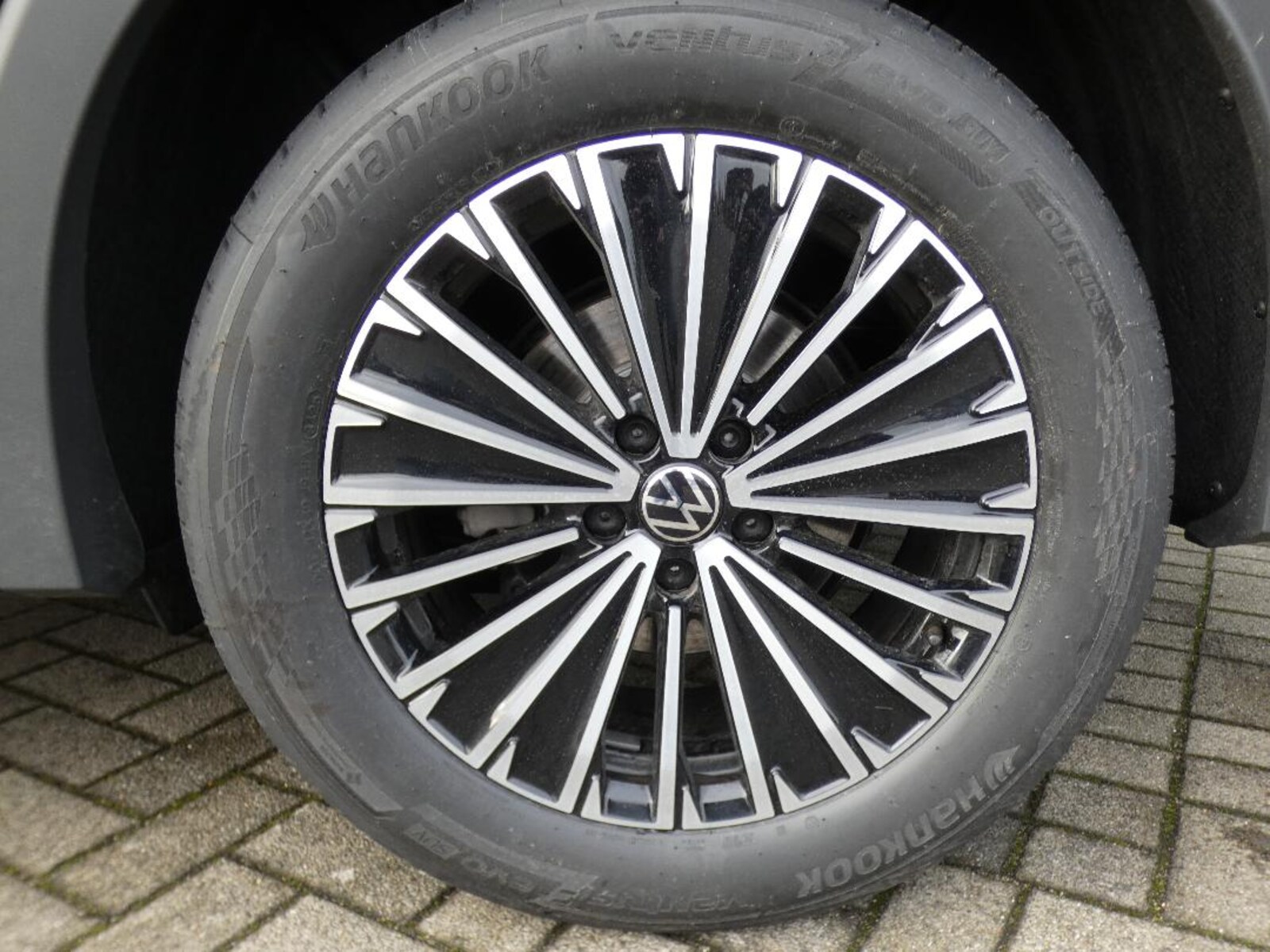 Volkswagen Tiguan – Bild 6