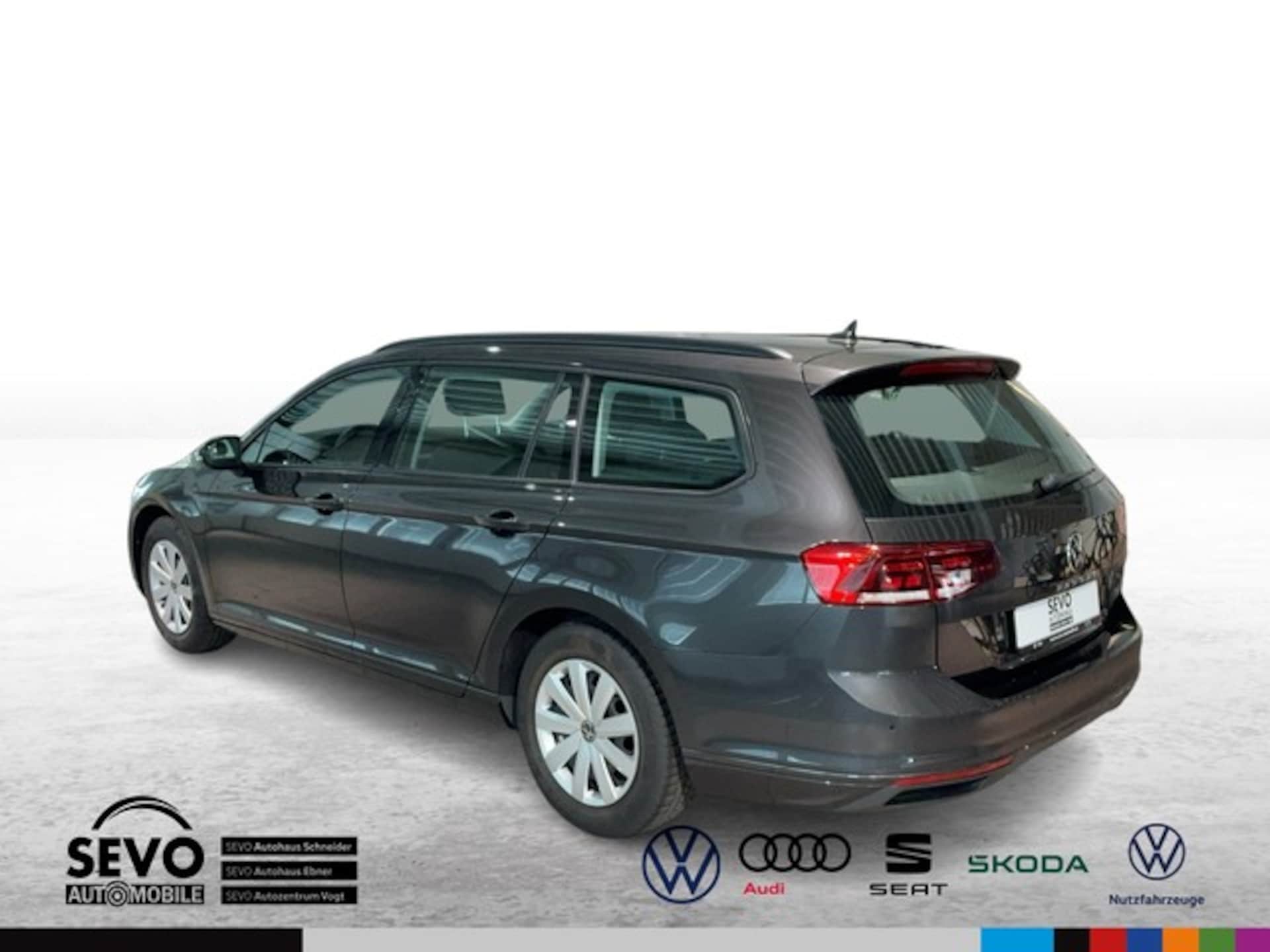Volkswagen Passat Variant Basis-Modell