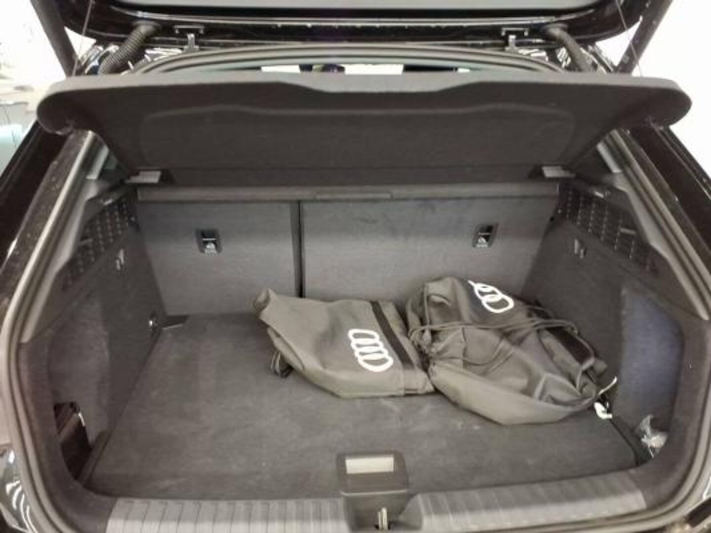 Bild über Audi A3 Sportback TFSI e TFSI e 150 kW S tronic - für weitere Informationen kontaktieren Sie den Audi Partner