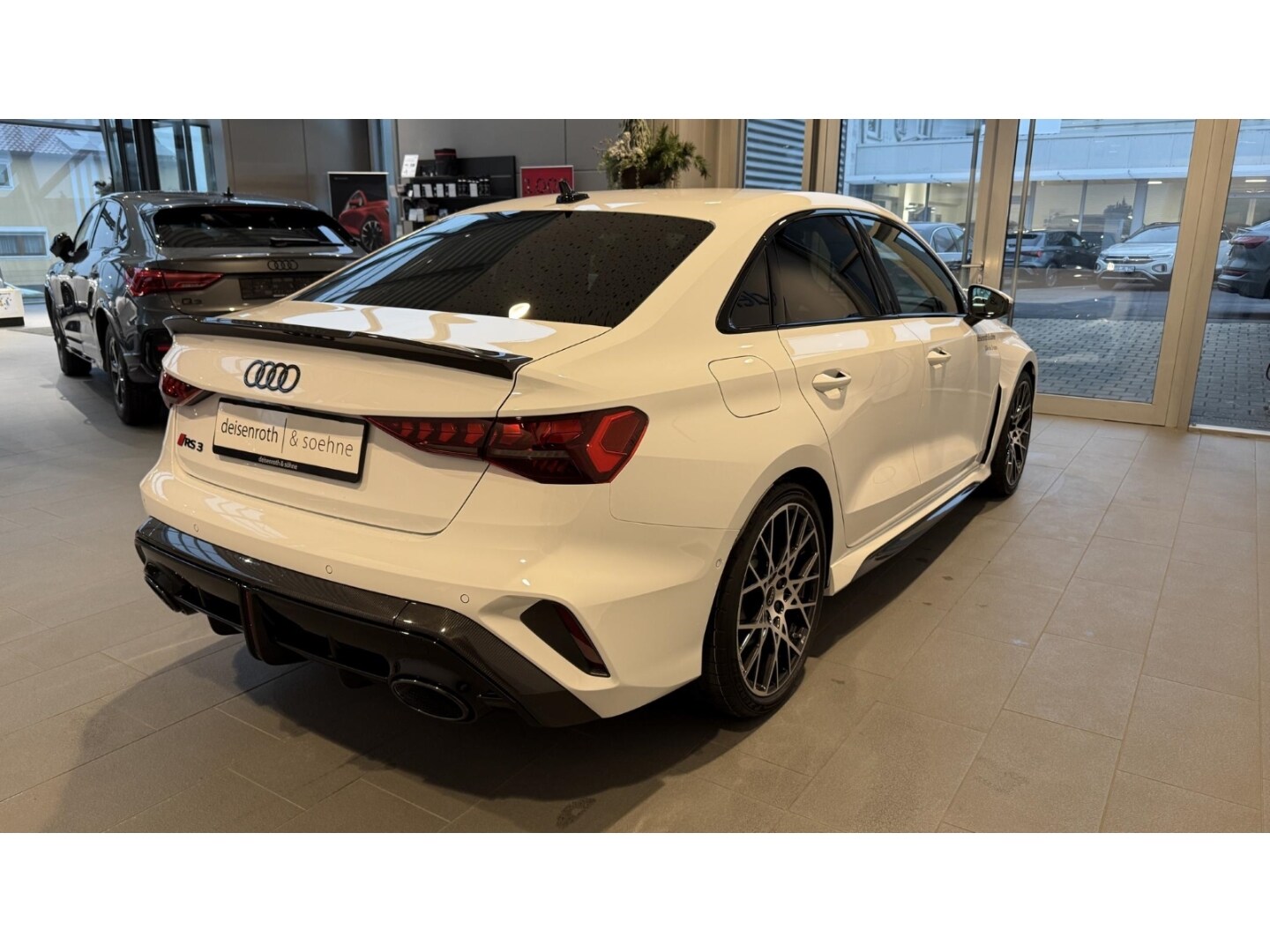 Image about Audi RS 3 Limousine TFSI quattro S tronic