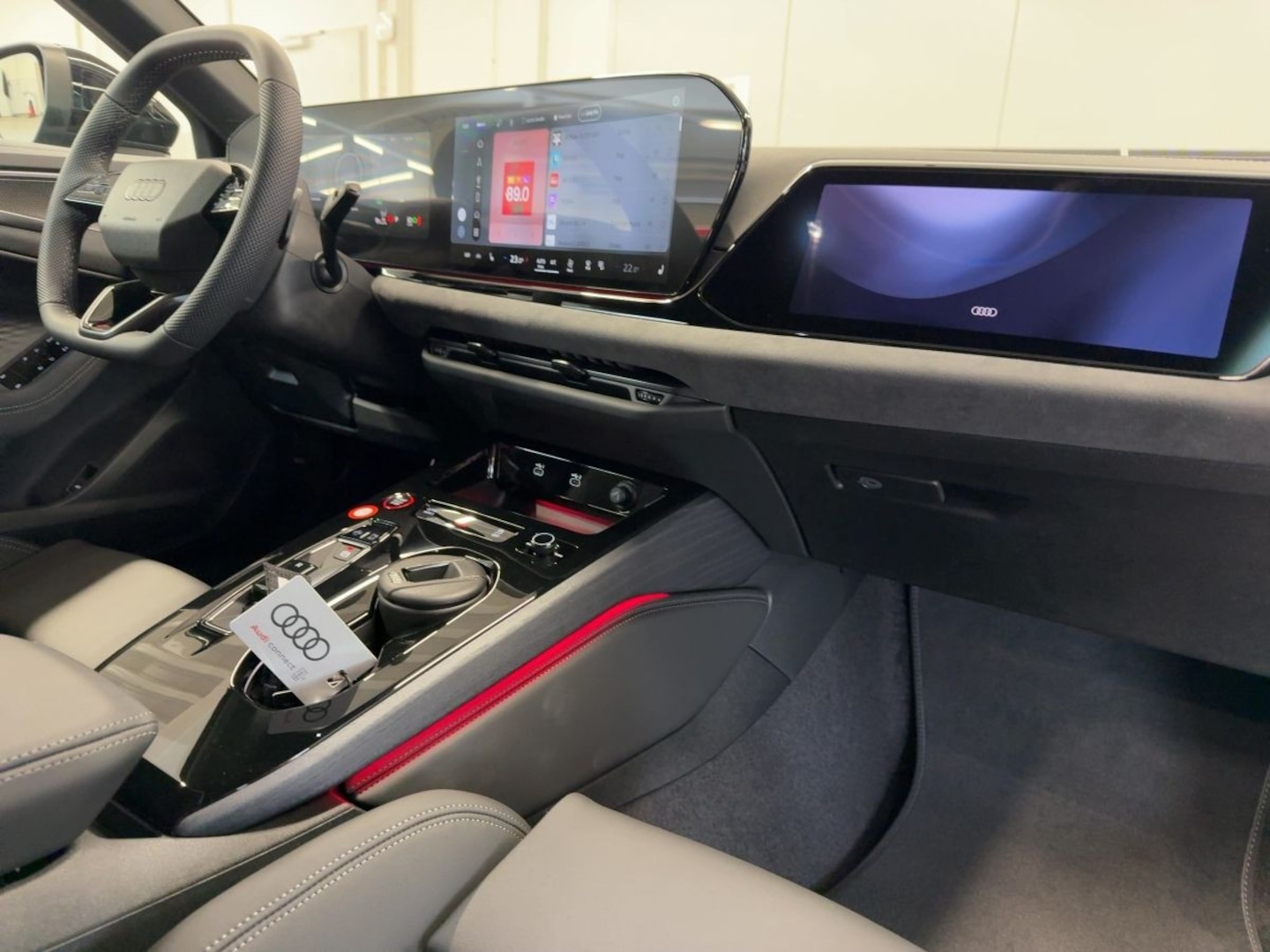 Bild über Audi A5 Avant TDI quattro 150 kW S tronic - für weitere Informationen kontaktieren Sie den Audi Partner