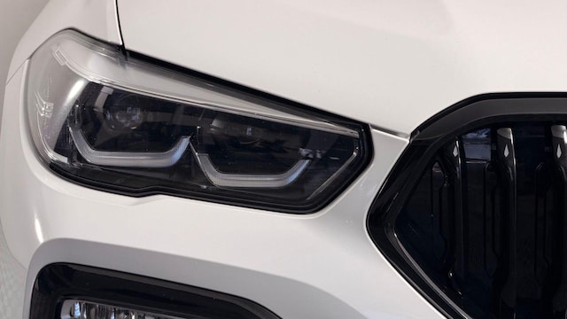 2021 BMW X6
