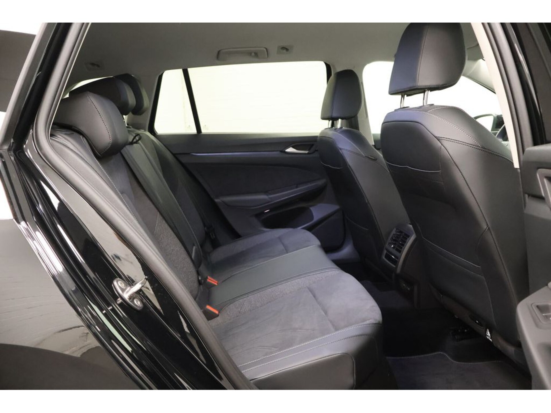 Volkswagen Golf Variant Style