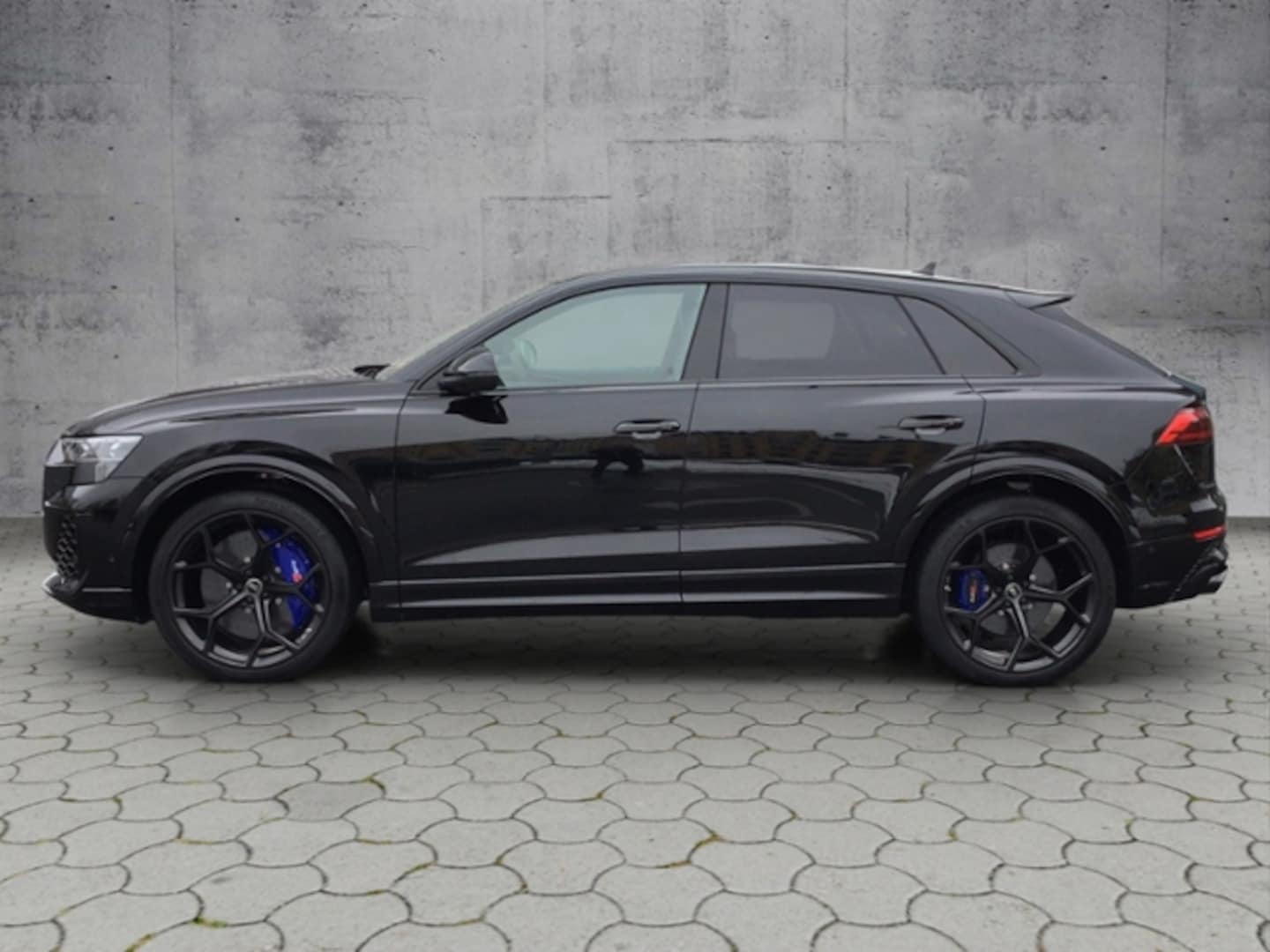 Bild über Audi RS Q8 SUV TFSI quattro 471 kW tiptronic - für weitere Informationen kontaktieren Sie den Audi Partner