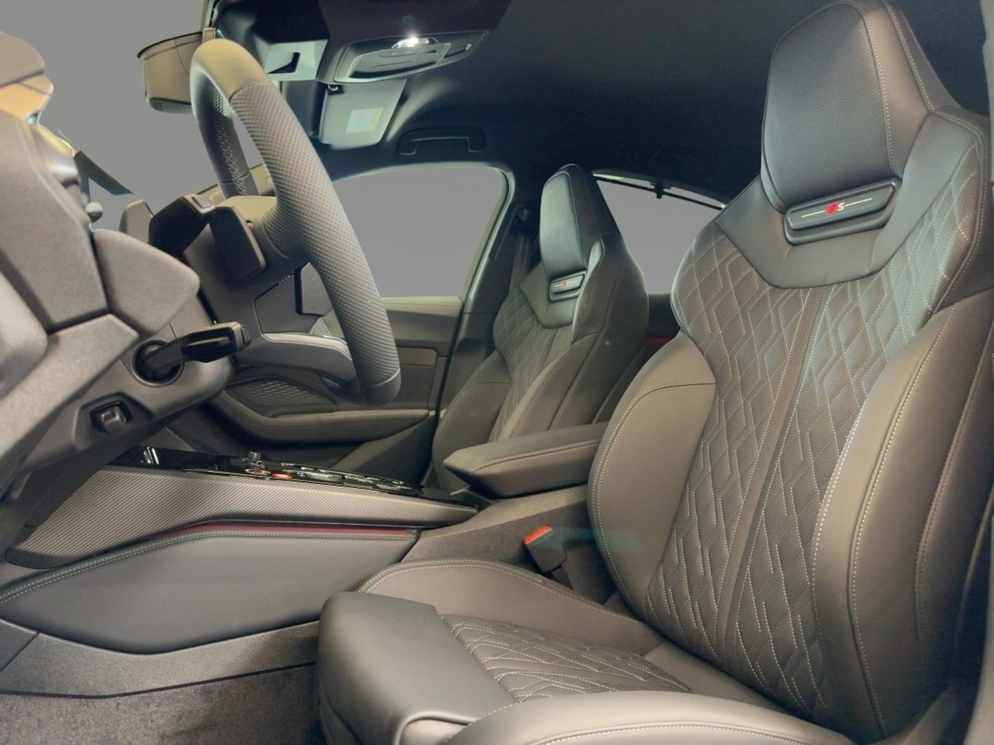 Bild über Audi S5 Limousine TFSI 270 kW S tronic - für weitere Informationen kontaktieren Sie den Audi Partner