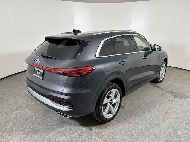 2025 Audi New Q5 Premium Plus - Photo 37