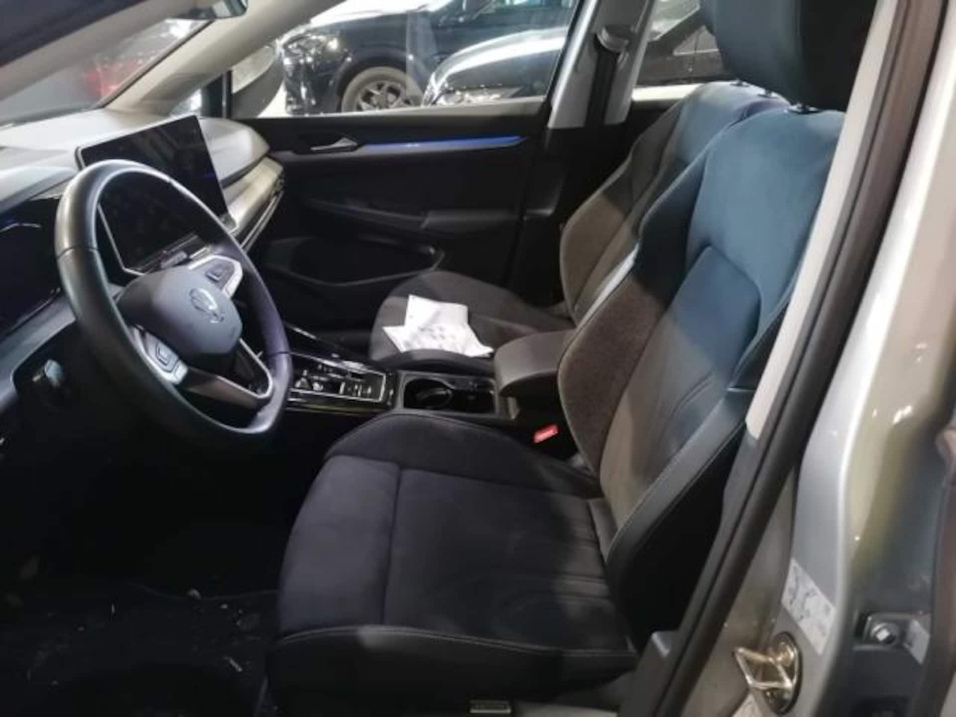 Volkswagen Golf Style