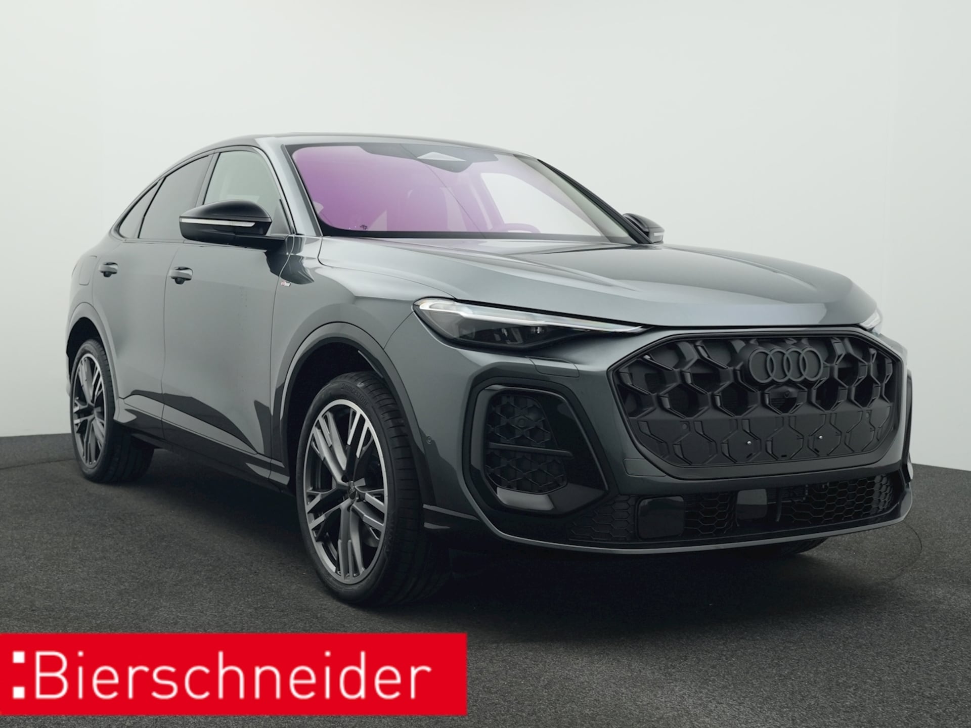 Audi Q5 Sportback edition one