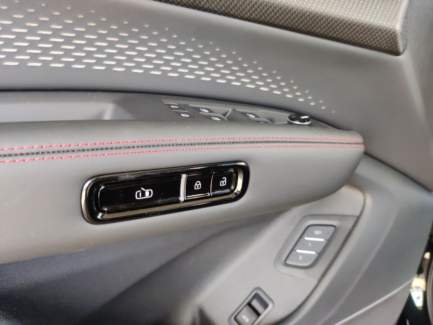 Bild über Audi Q7 SUV TDI quattro 220 kW tiptronic - für weitere Informationen kontaktieren Sie den Audi Partner