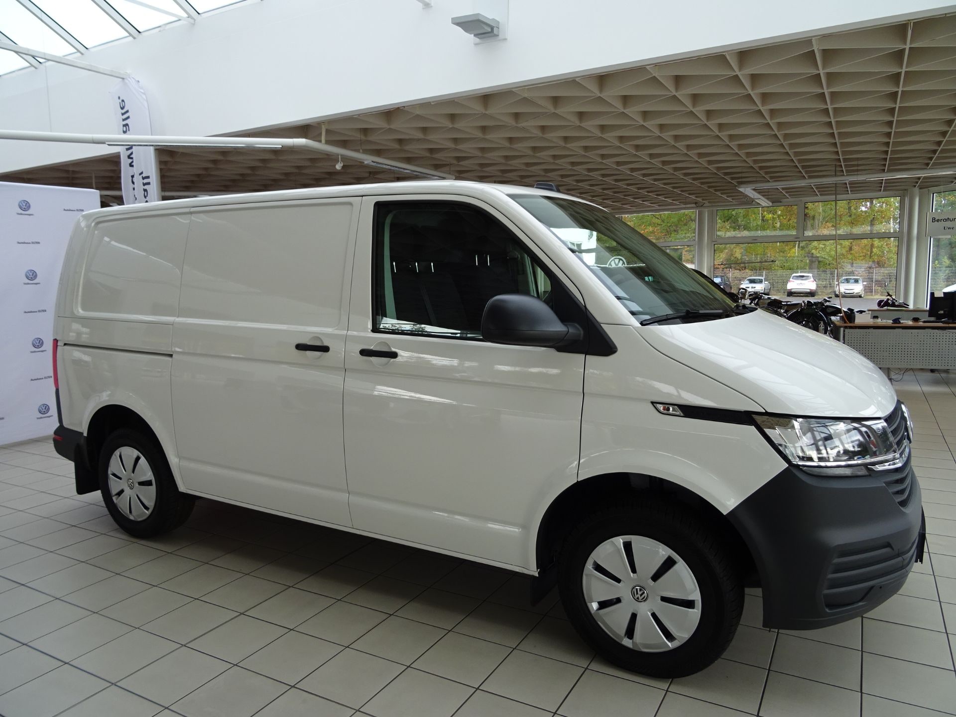 Volkswagen T6.1 Transporter Kasten kurzer Radstand