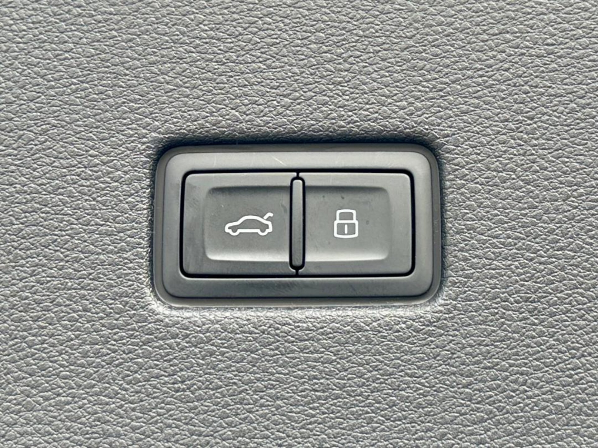 Audi SQ8 SUV