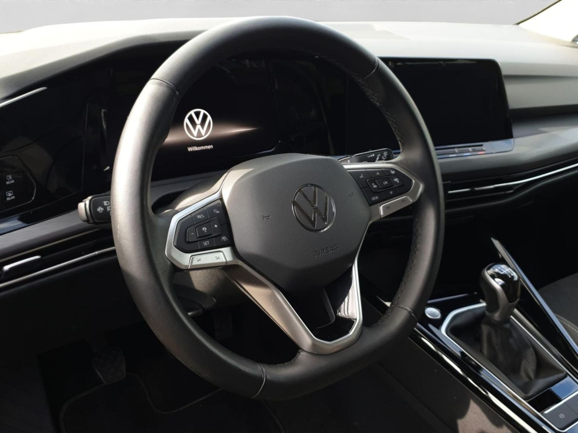 Volkswagen Golf Style
