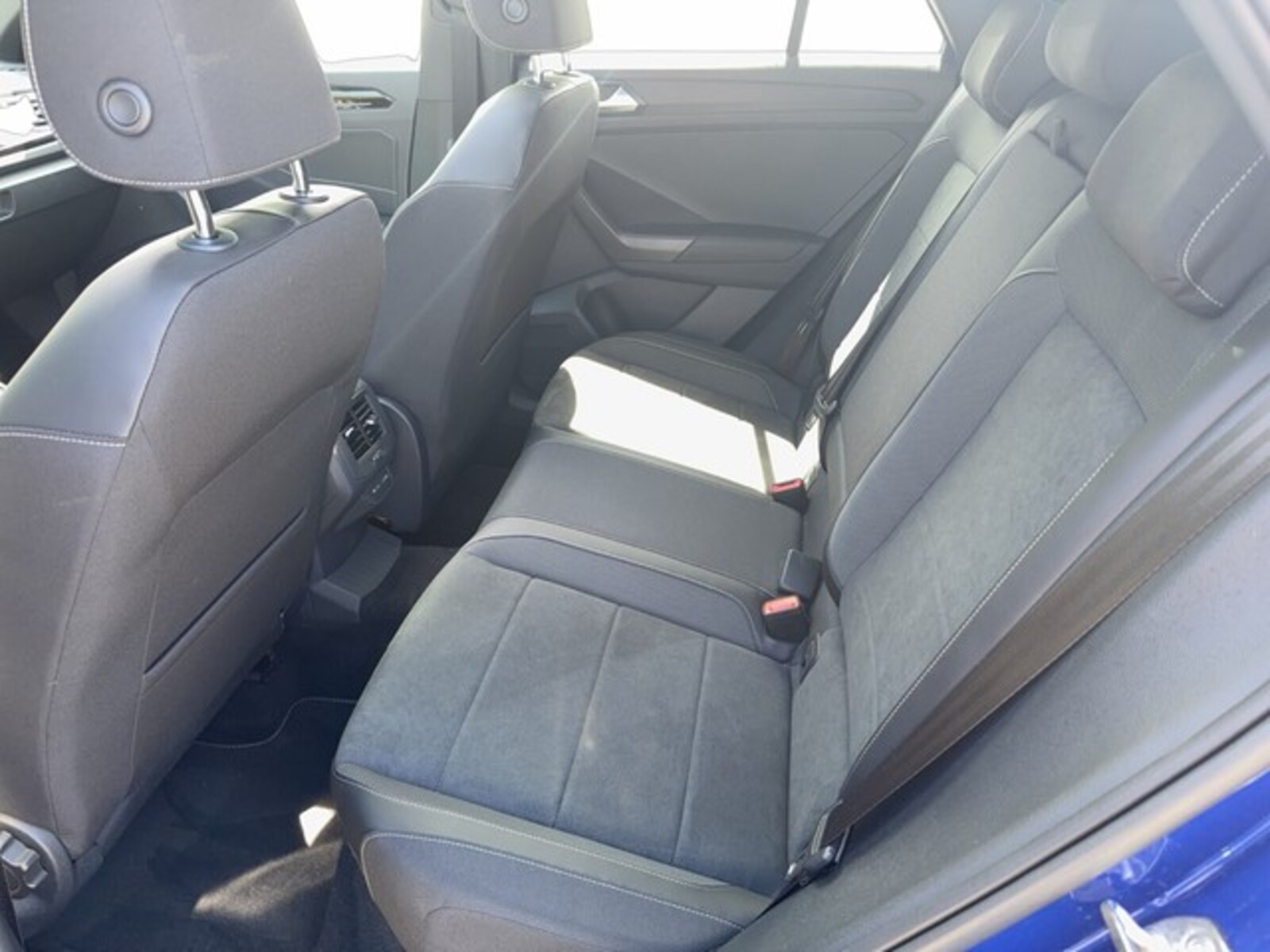 Volkswagen T-Roc – Bild 11