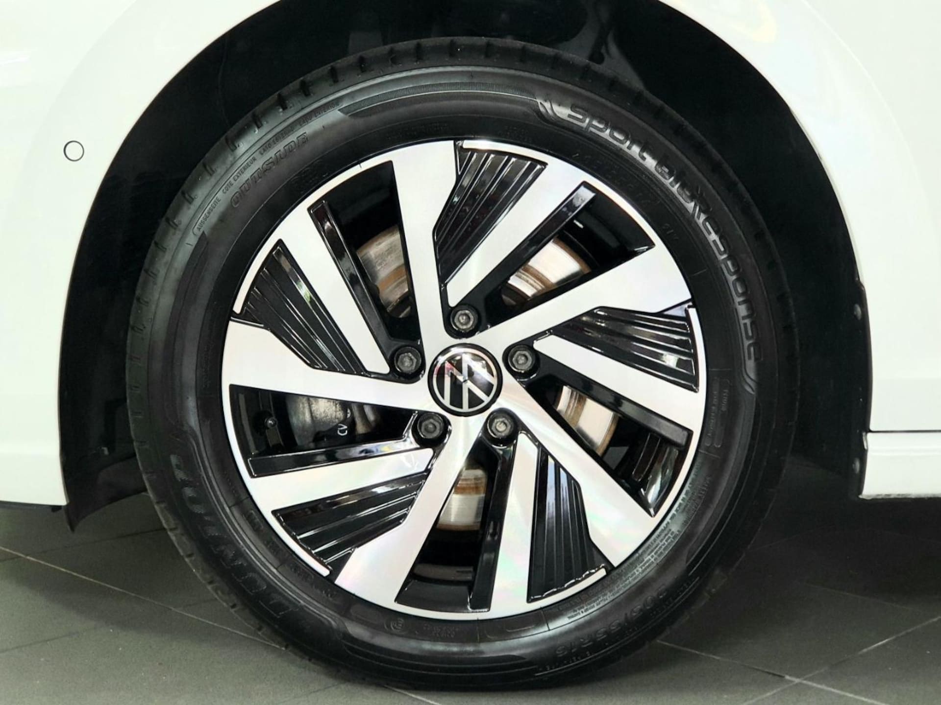 Volkswagen Golf Style