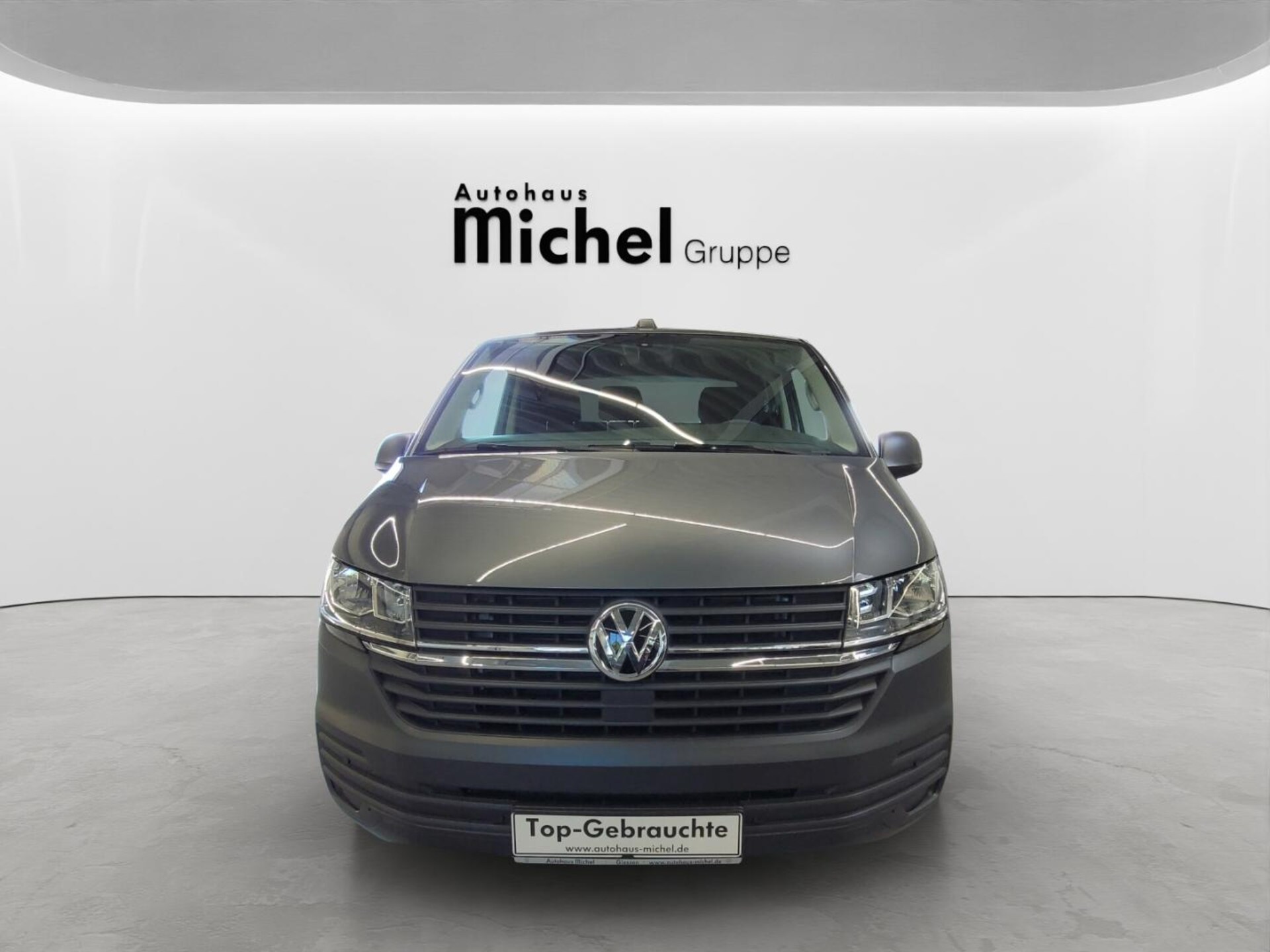 Volkswagen T6.1 Transporter Kombi langer Radstand