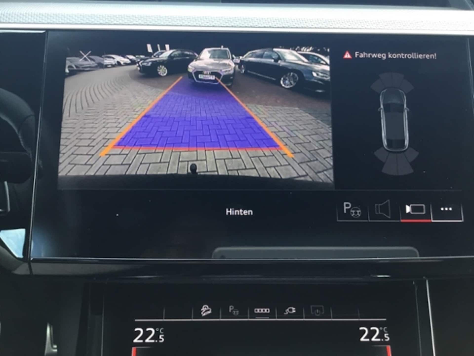 Audi Q8 Sportback e-tron Advanced