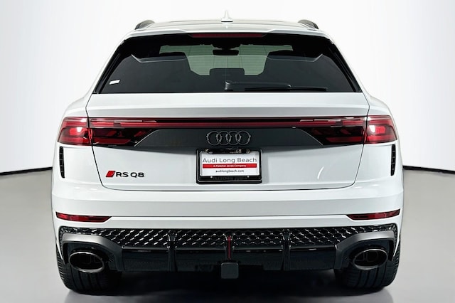2026 Audi RS Q8 SUV performance