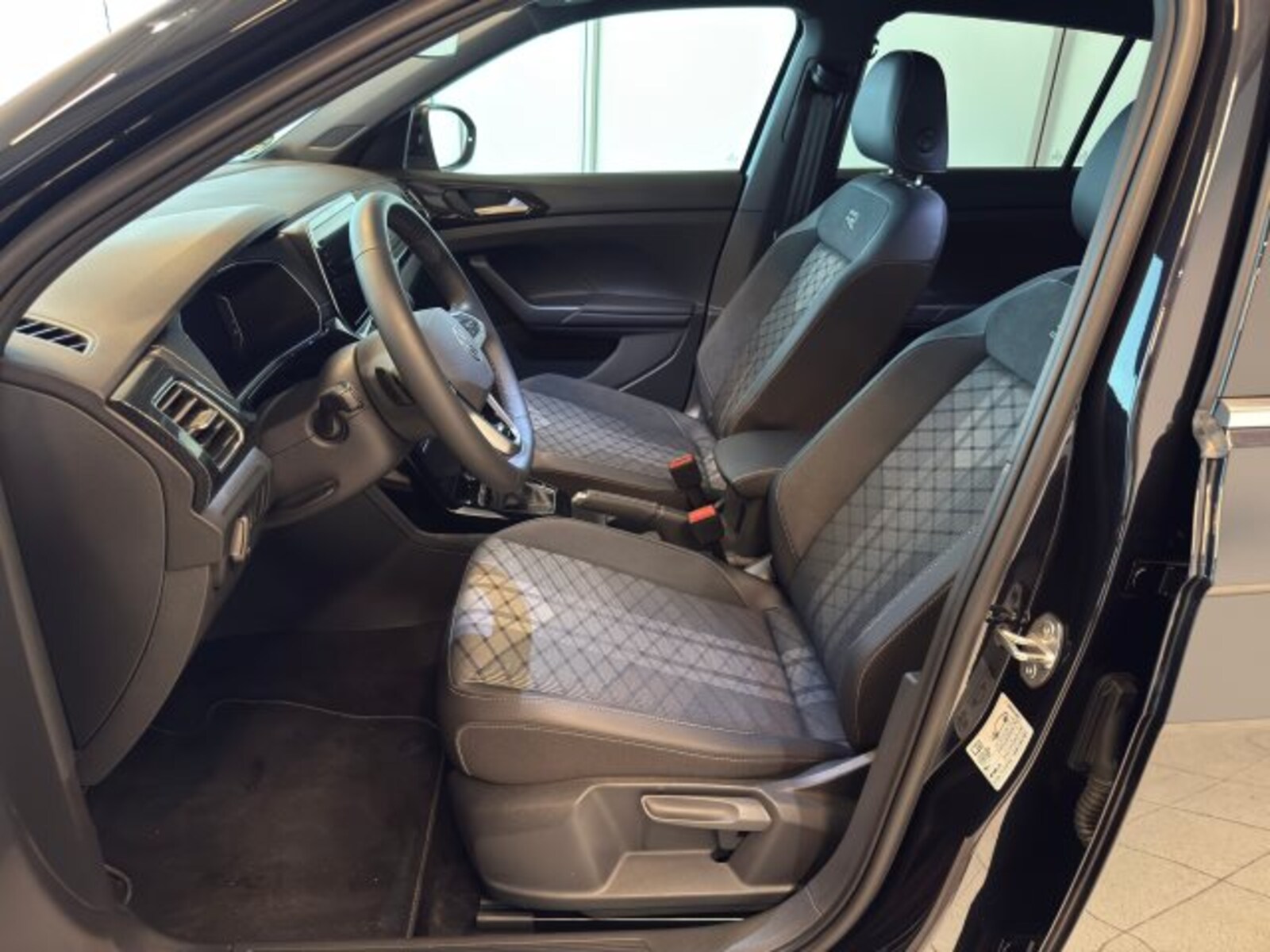 Volkswagen T-Cross – Bild 15