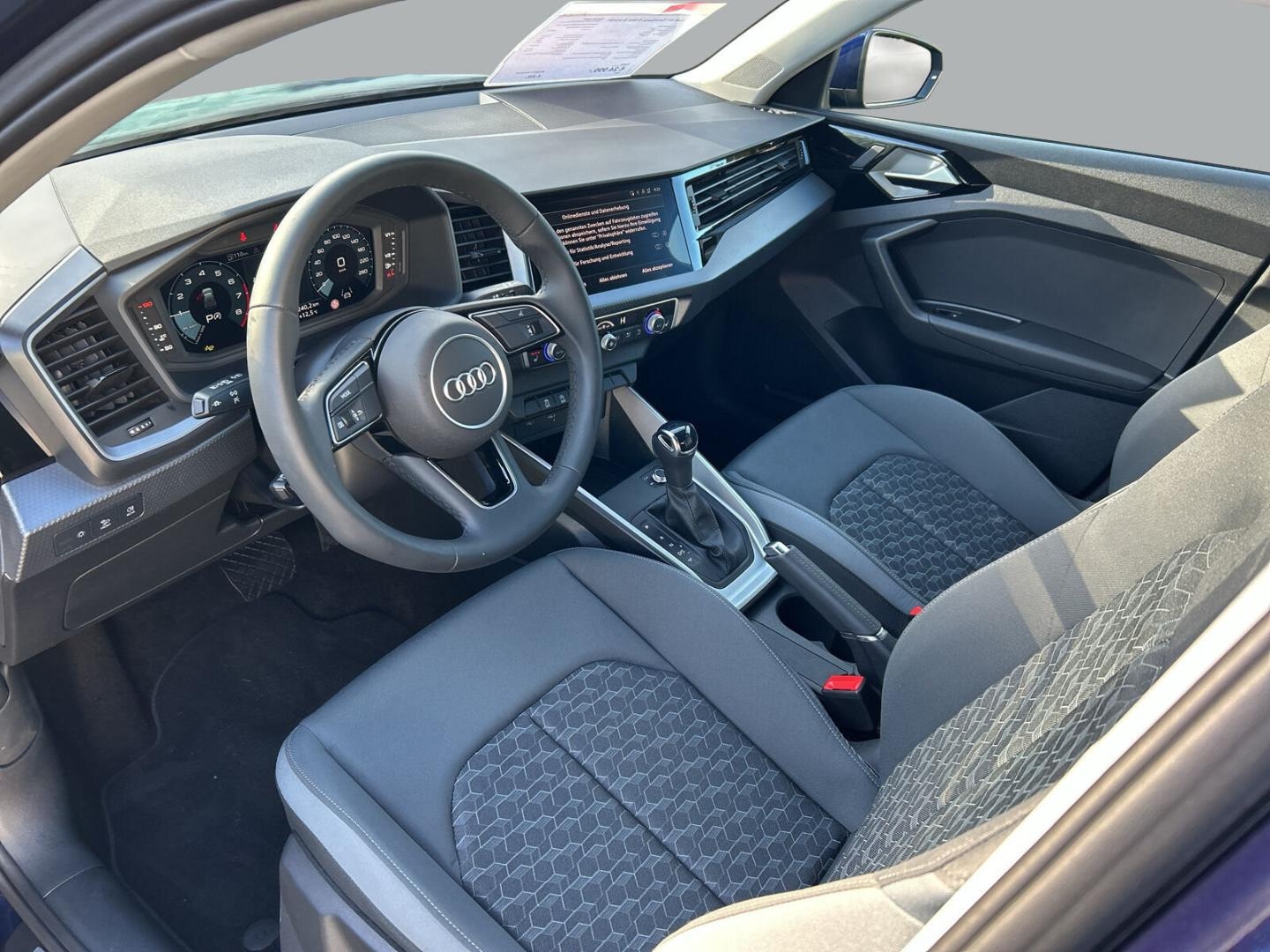 Bild über Audi A1 Sportback S line 25 TFSI S tronic - für weitere Informationen kontaktieren Sie den Audi Partner