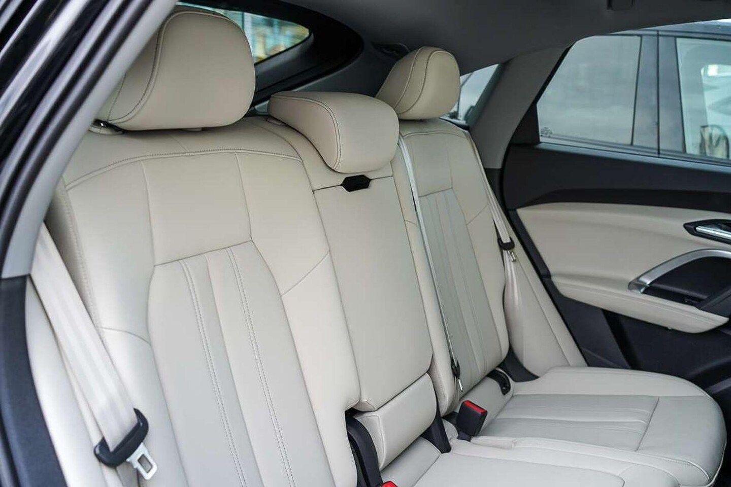 Image about Audi Q5 Sportback TDI quattro 150 kW