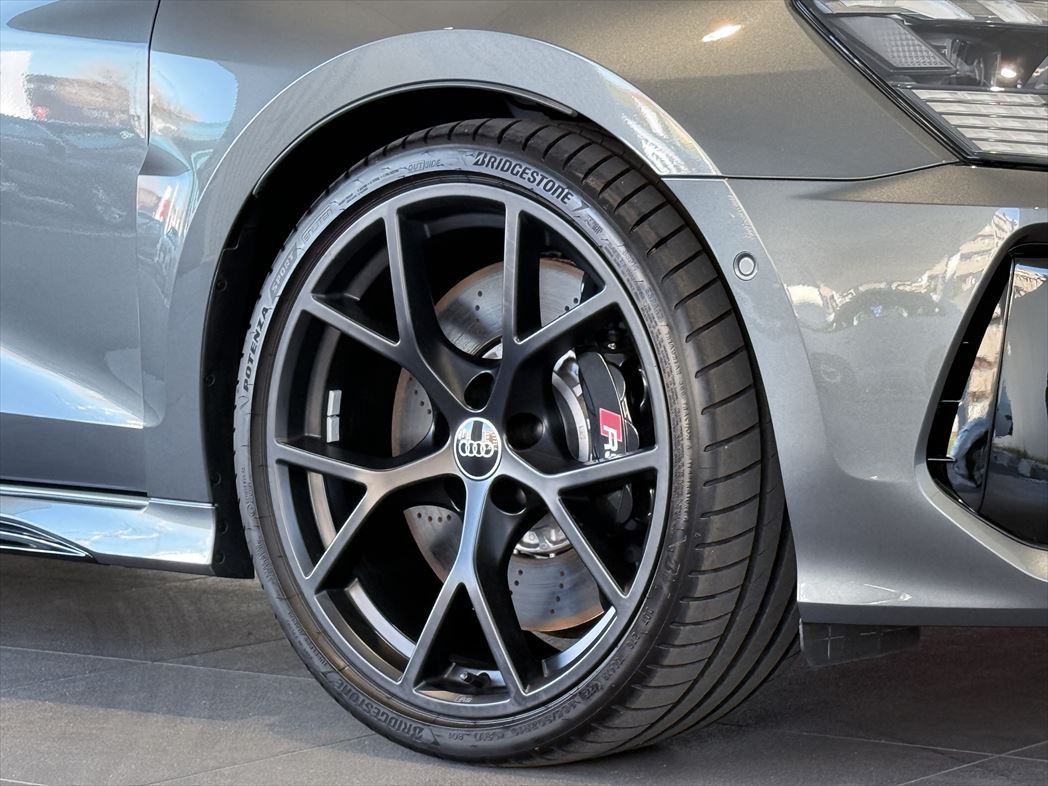 Image about Audi RS 3 Sedan RS 3 Saloon 294(400) kW(PS) S tronic