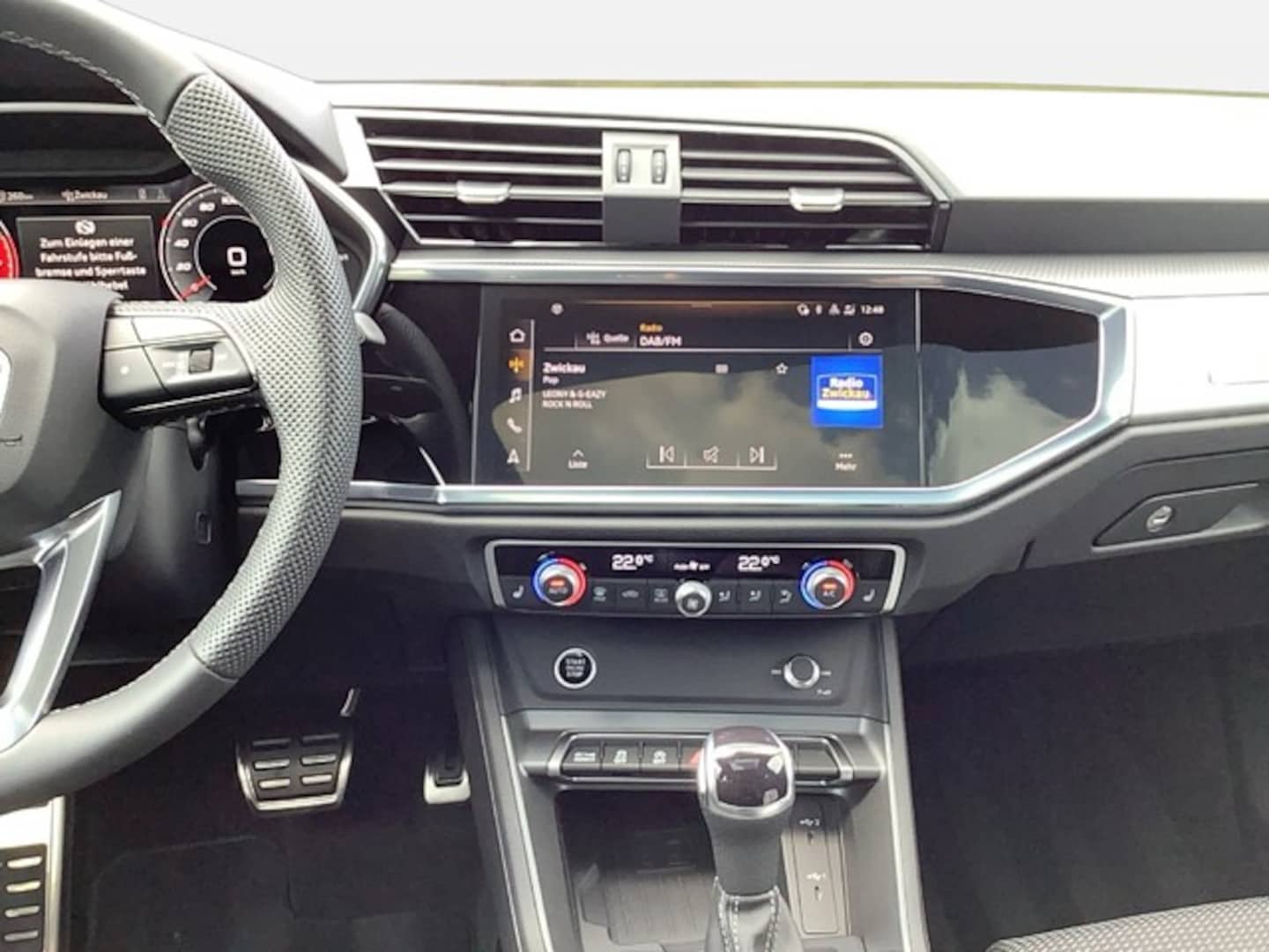Bild über Audi Q3 Sportback S line 40 TFSI quattro S tronic - für weitere Informationen kontaktieren Sie den Audi Partner