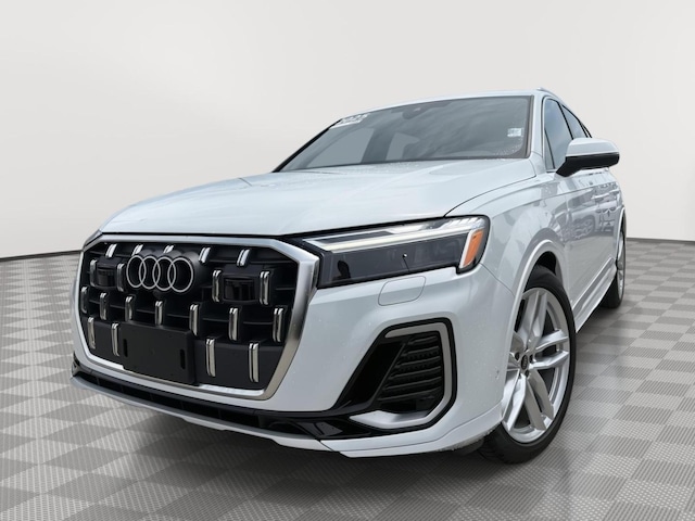 Photo of 2025 Audi Q7