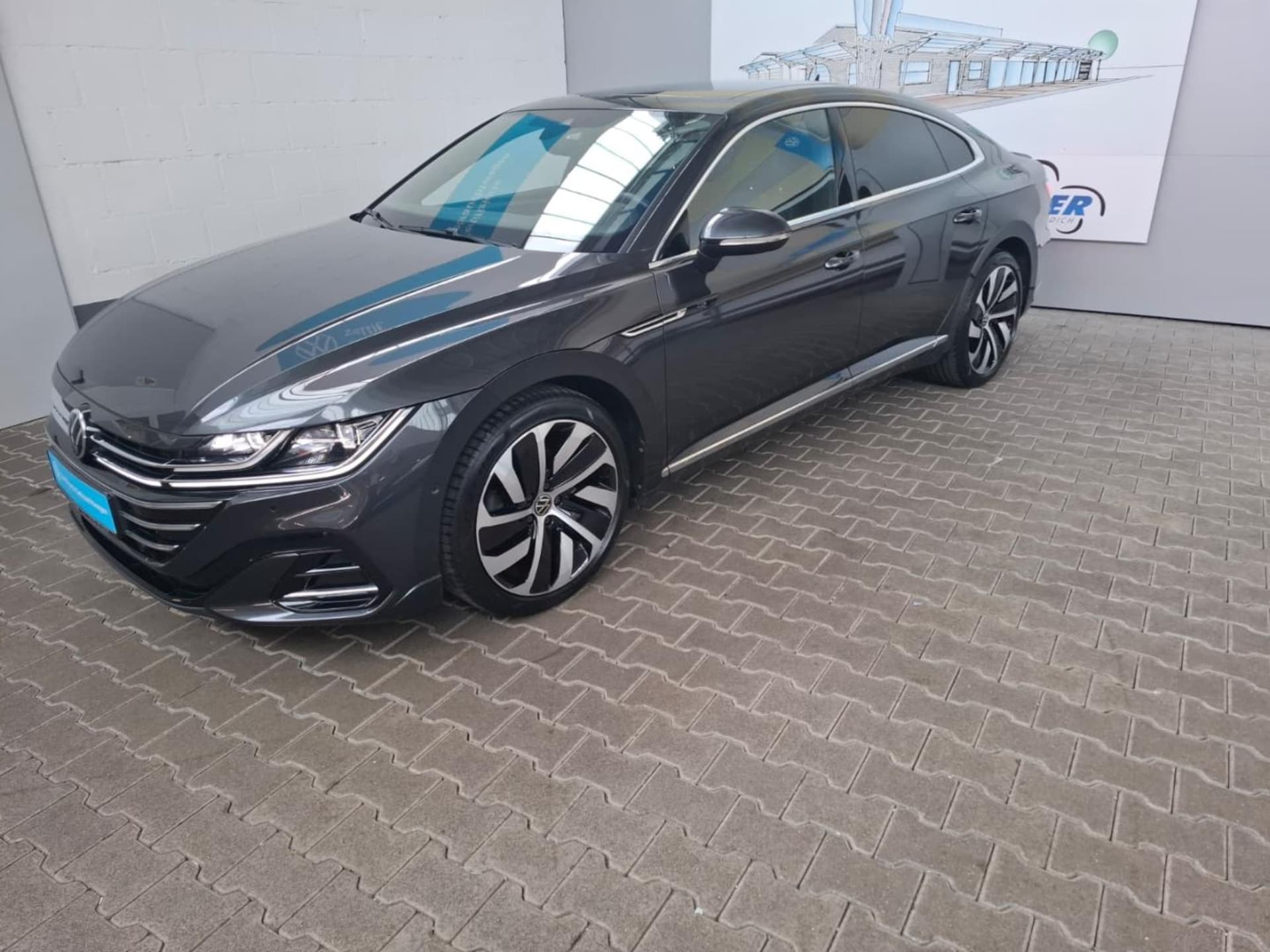 Volkswagen Arteon R-Line