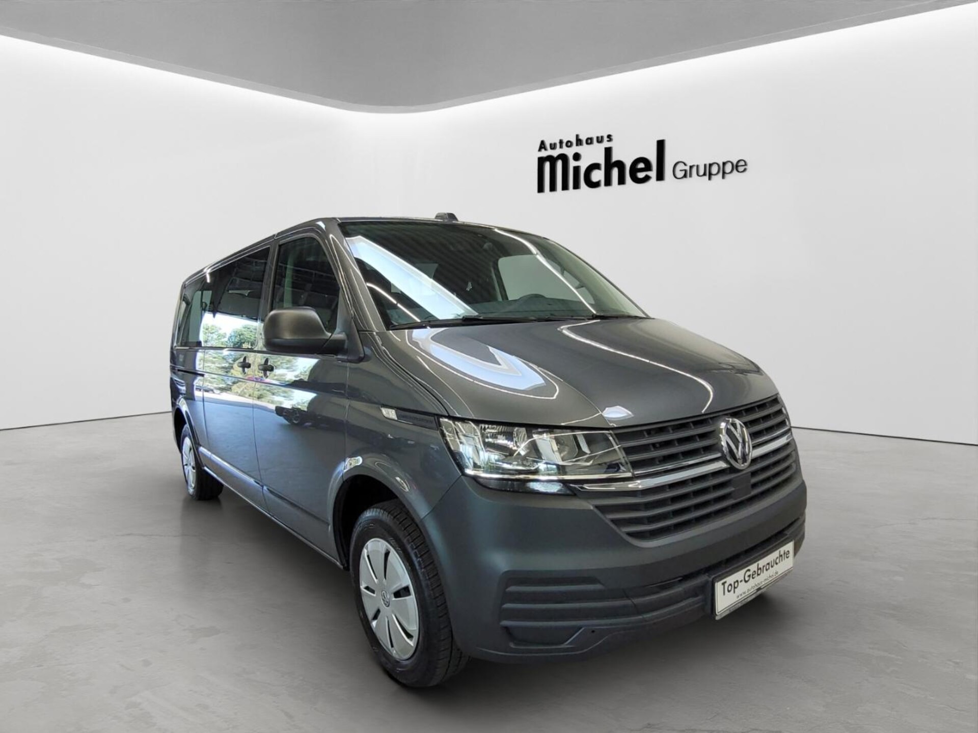 Volkswagen T6.1 Transporter Kombi langer Radstand