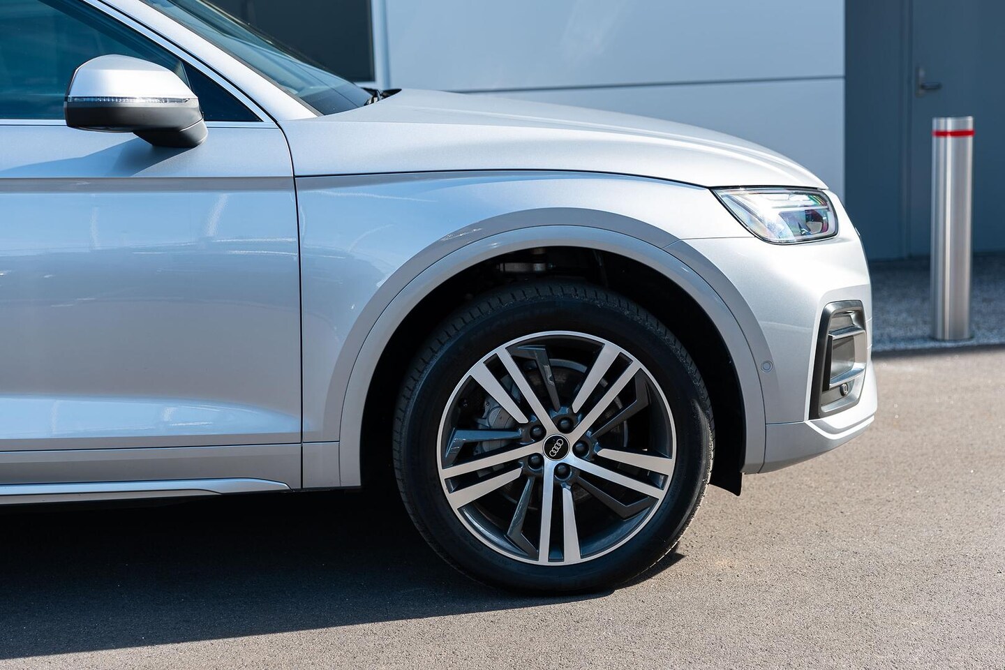Image about Audi Q5 Sport 40 TDI quattro S tronic