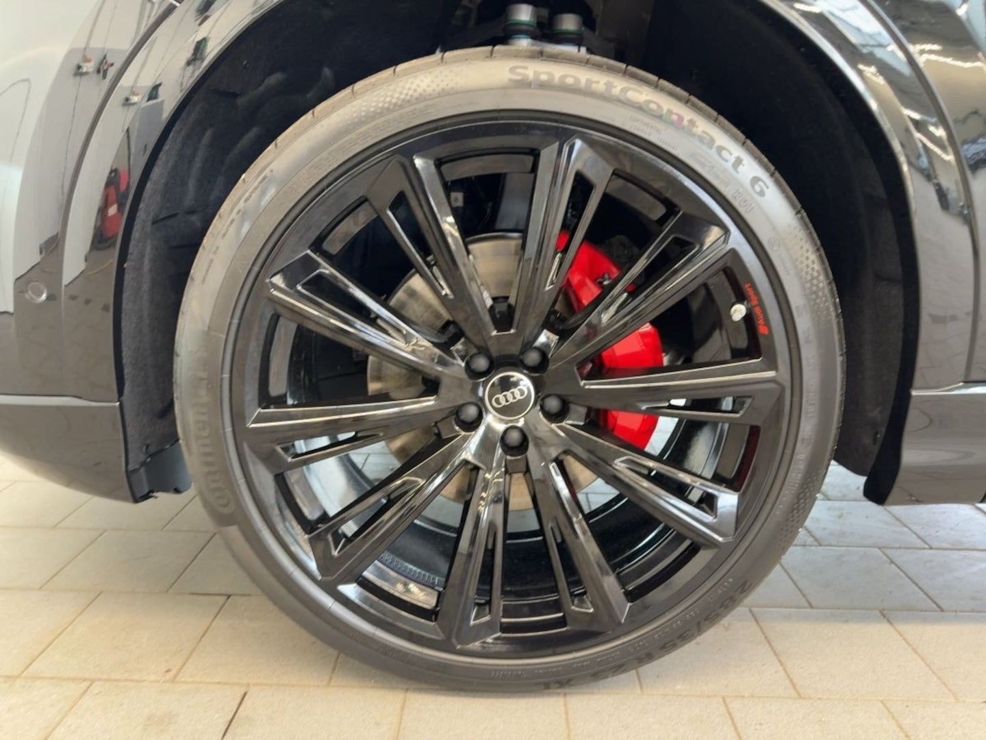 Bild über Audi Q8 SUV S line business TDI quattro 210 kW tiptronic - für weitere Informationen kontaktieren Sie den Audi Partner