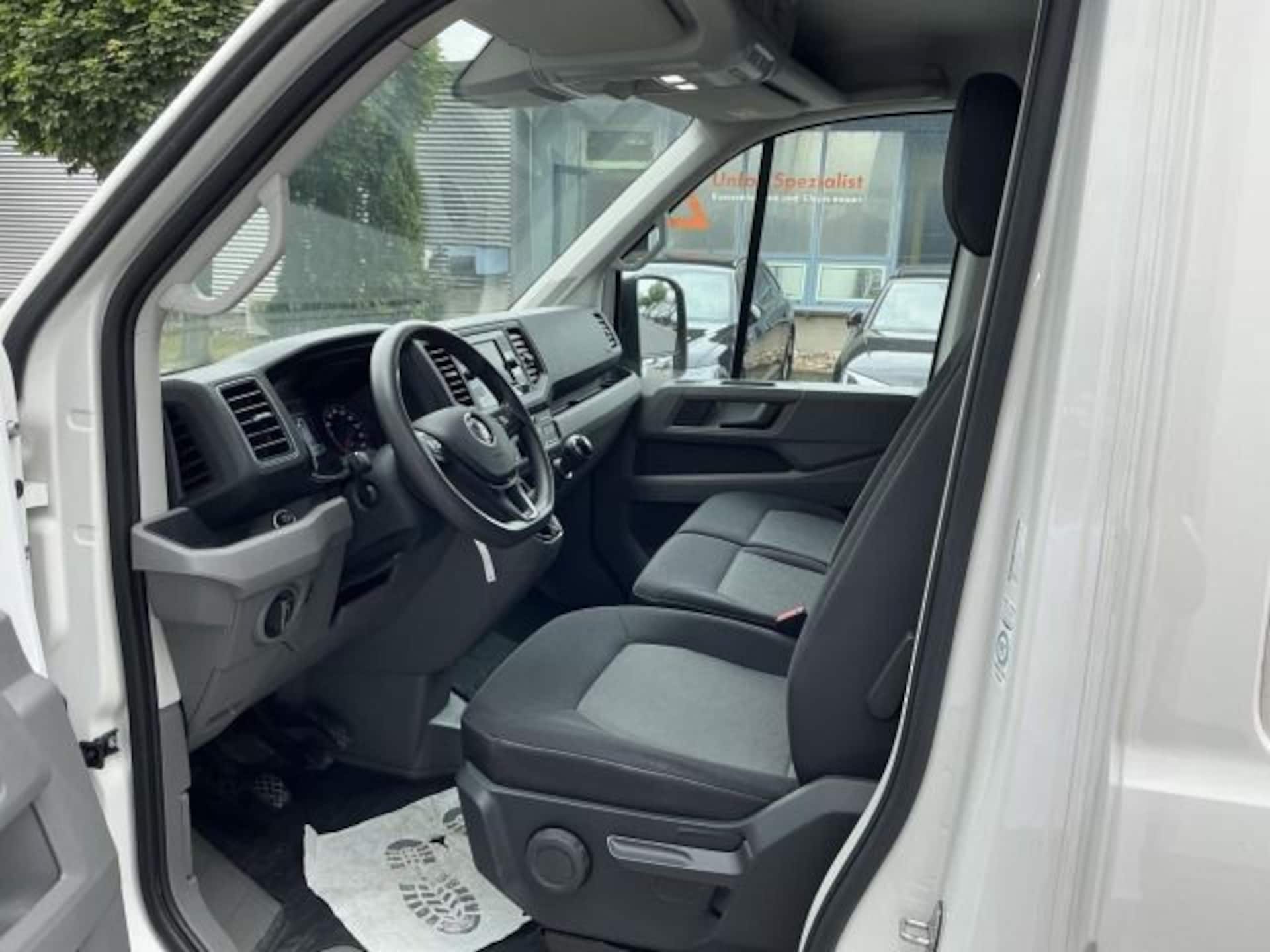 Volkswagen Crafter Kasten mittlerer Radstand