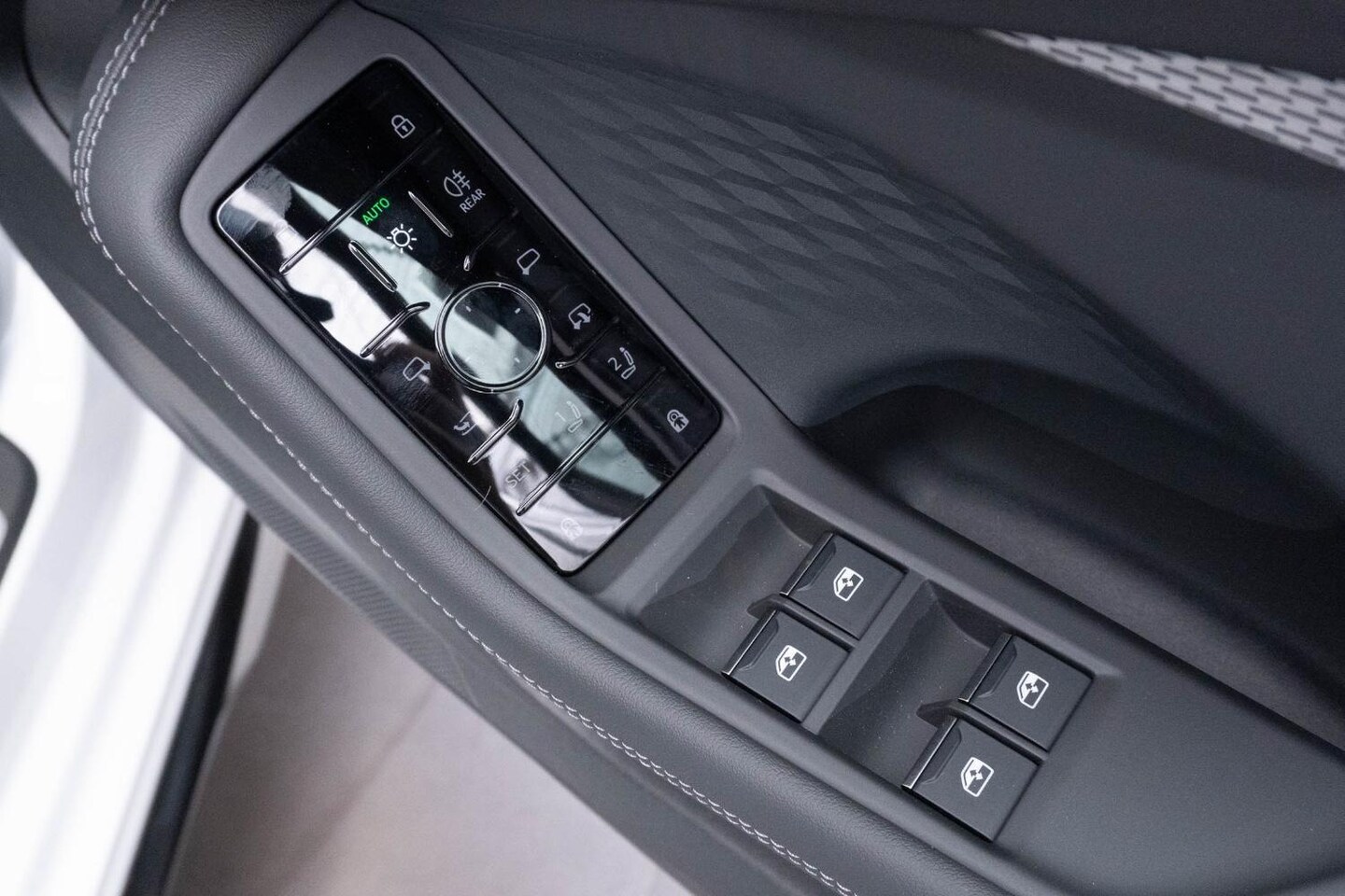 Image about Audi A5 Sedan TFSI e e-hybrid quattro 270 kW S tronic