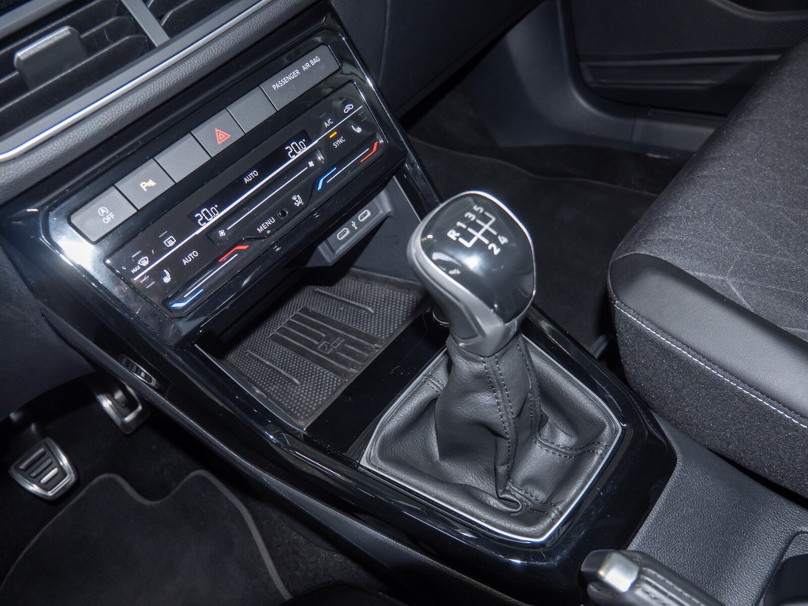 Volkswagen T-Cross – Bild 17
